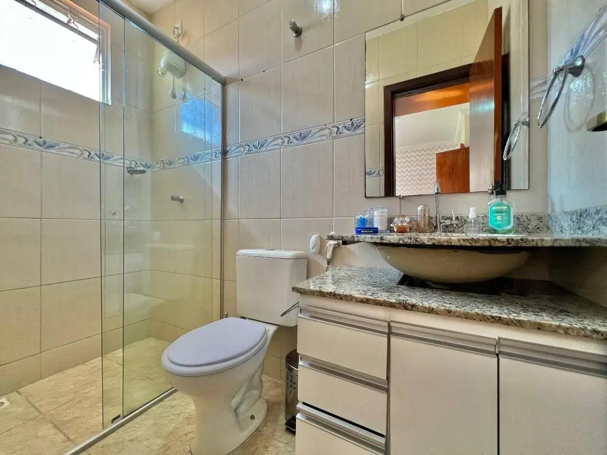 Casa, Santa Branca, 2 Quartos, 2 Vagas, 2 Suítes