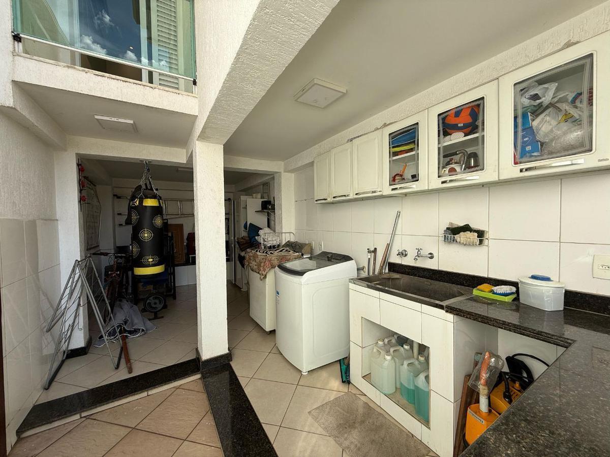 Casa, Planalto, 3 Quartos, 2 Vagas, 1 Suíte