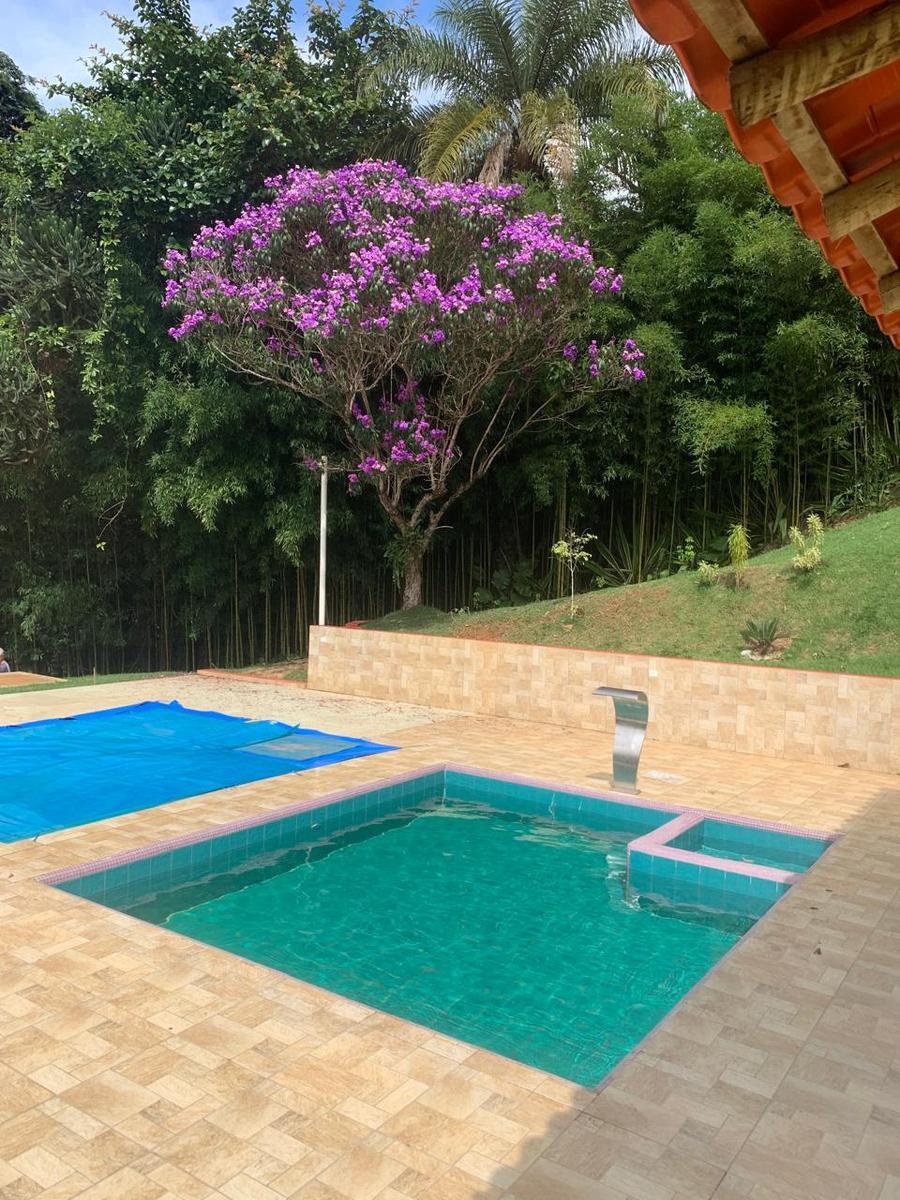 Fazenda, Ravena, 4 Quartos, 10 Vagas, 1 Suíte