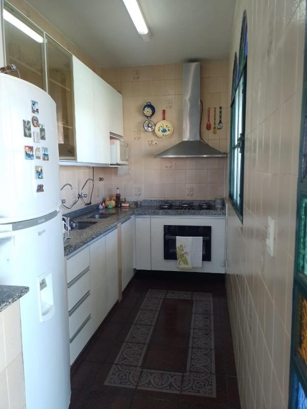 Casa, Coqueiros, 3 Quartos, 2 Vagas, 1 Suíte