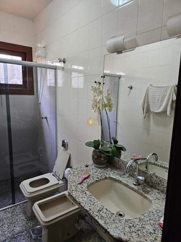 Casa, Catarina, 3 Quartos, 2 Vagas, 1 Suíte