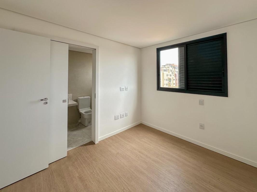 Cobertura, Jaraguá, 3 Quartos, 4 Vagas, 2 Suítes