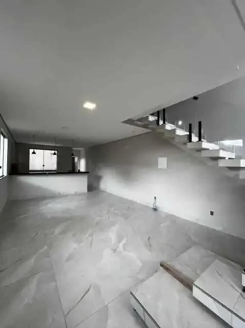 Casa, Canaã, 3 Quartos, 2 Vagas, 1 Suíte