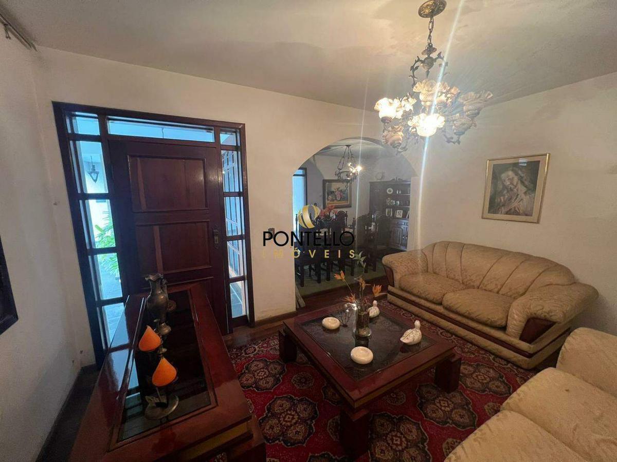 Casa, Jardim Arizona, 6 Quartos, 4 Vagas, 1 Suíte