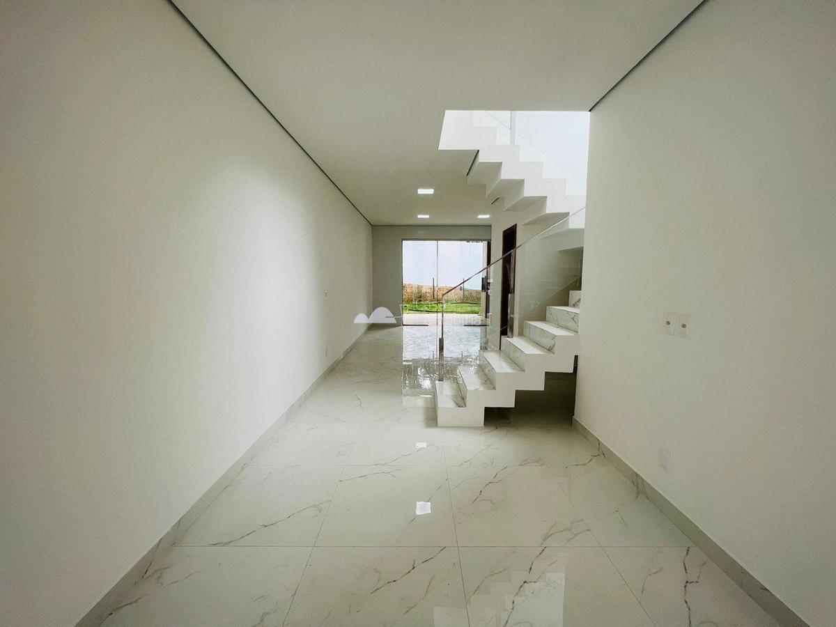 Casa, Názia II, 3 Quartos, 4 Vagas, 1 Suíte