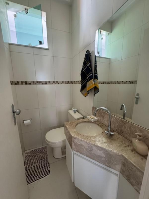 Casa, Castelo, 4 Quartos, 3 Vagas, 1 Suíte