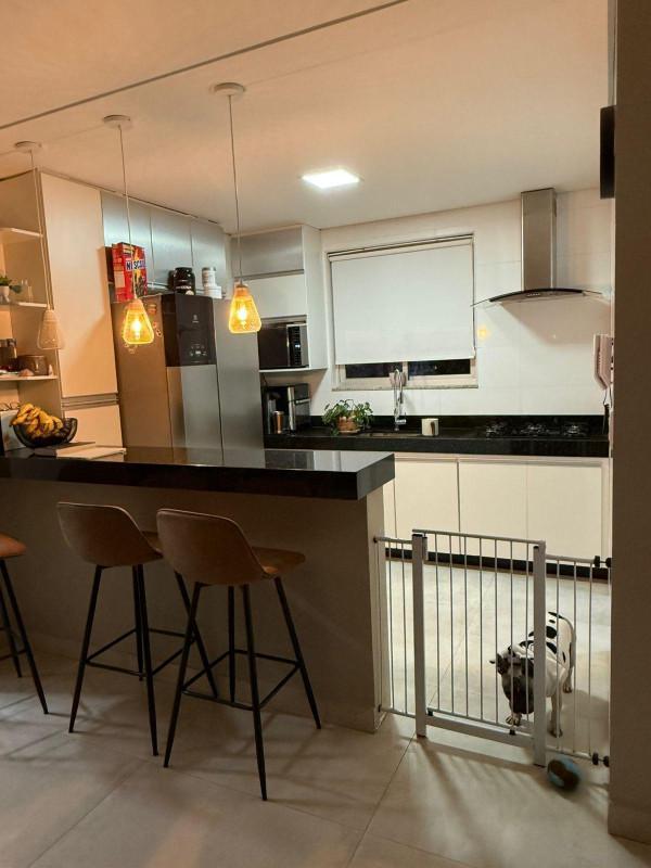 Apartamento, Barreiro, 3 Quartos, 2 Vagas, 1 Suíte