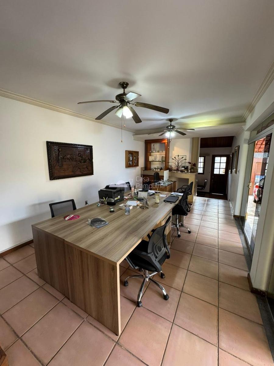 Casa, Jaraguá, 8 Quartos, 4 Vagas, 2 Suítes