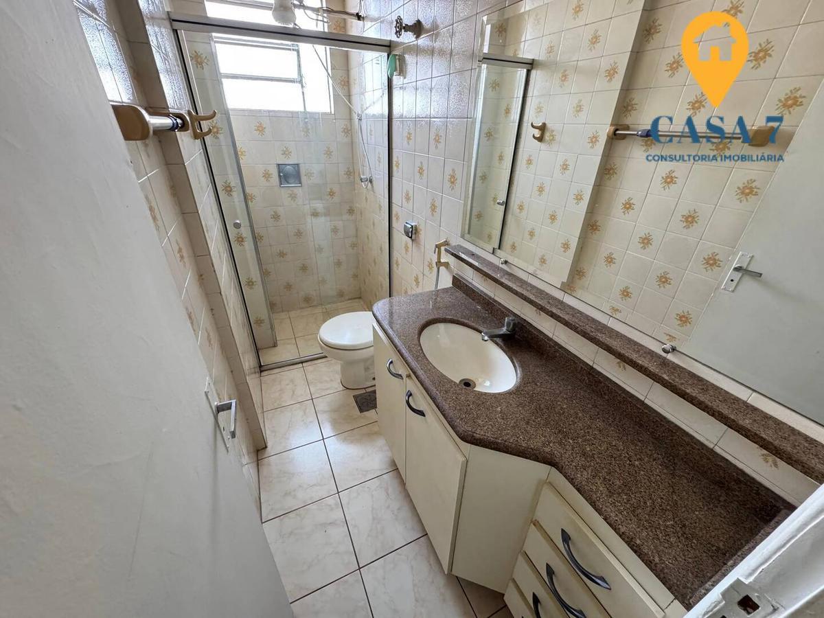 Apartamento, Sagrada Família, 2 Quartos, 1 Vaga