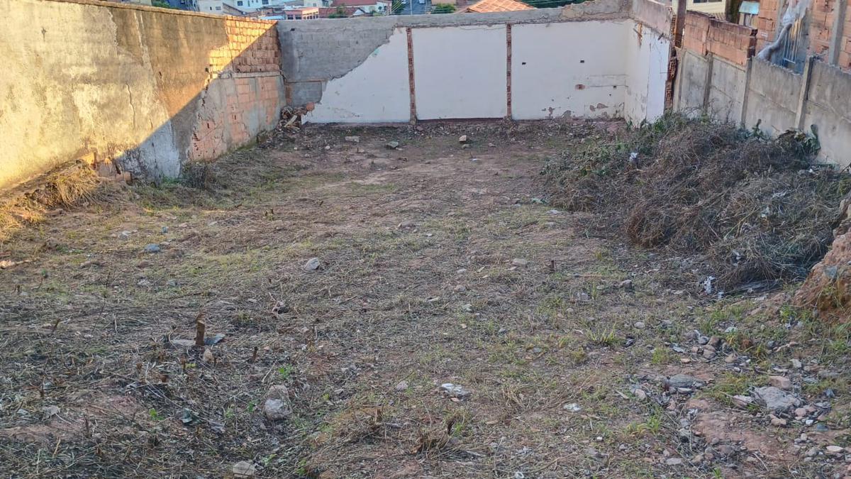 Lote, Santa Cruz, 0 Quarto, 0 Vaga