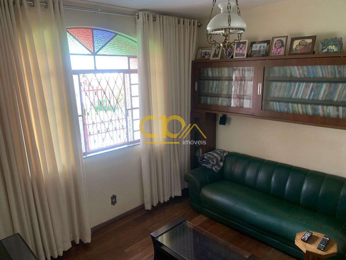 Casa, Cidade Nova, 4 Quartos, 3 Vagas, 1 Suíte
