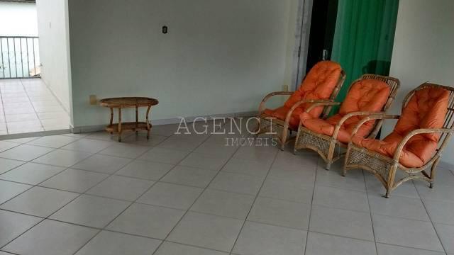 Casa, Camargos, 5 Quartos, 0 Vaga, 3 Suítes