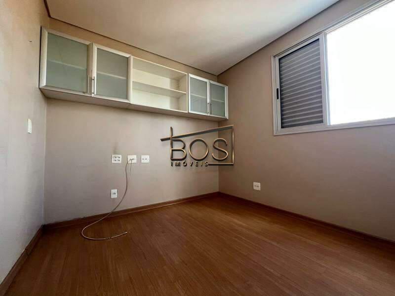Apartamento, Floresta, 3 Quartos, 2 Vagas, 1 Suíte