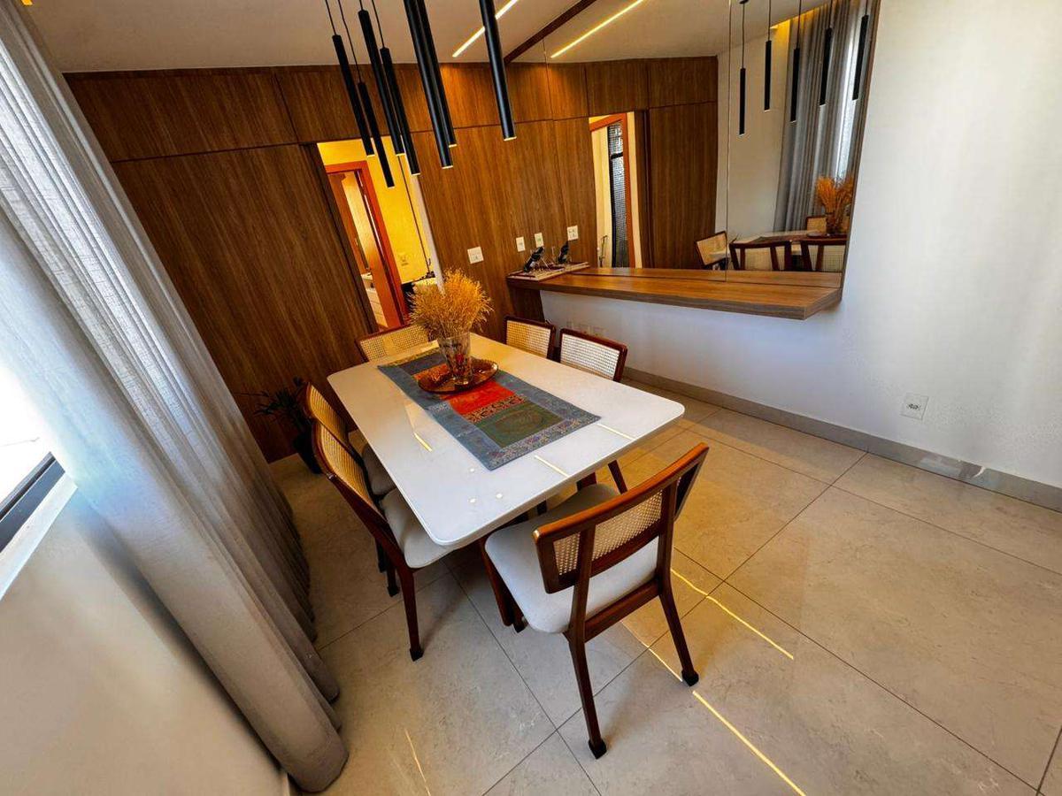 Cobertura, Sagrada Família, 2 Quartos, 2 Vagas, 2 Suítes