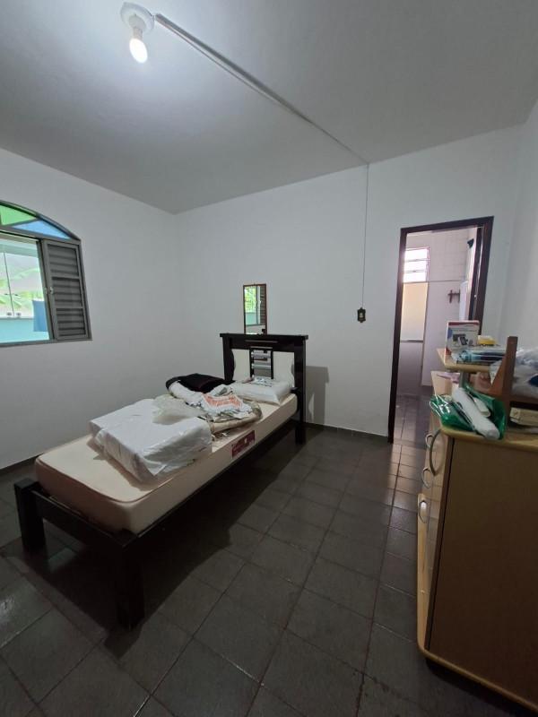 Casa, Novo Santa Cecília (barreiro), 4 Quartos, 8 Vagas