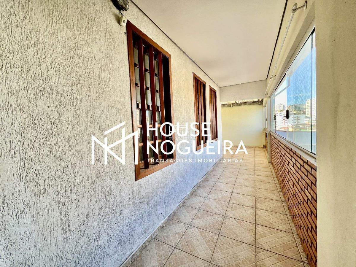 Casa, Santa Helena, 4 Quartos, 8 Vagas, 2 Suítes