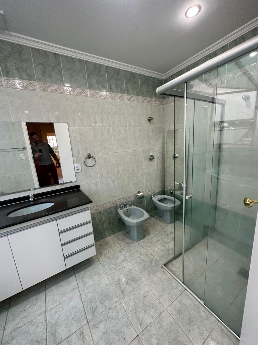 Casa, Jardim Atlântico, 4 Quartos, 10 Vagas, 2 Suítes