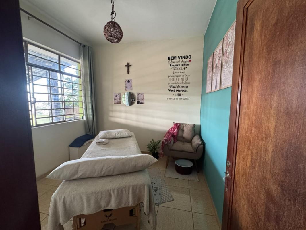 Casa, Concórdia, 4 Quartos, 2 Vagas, 1 Suíte