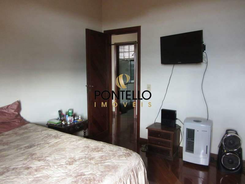 Casa, Alto Caiçaras, 4 Quartos, 0 Vaga, 1 Suíte