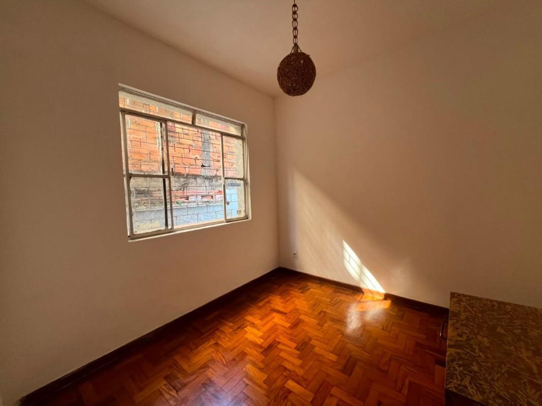 Apartamento, Sagrada Família, 2 Quartos, 1 Vaga