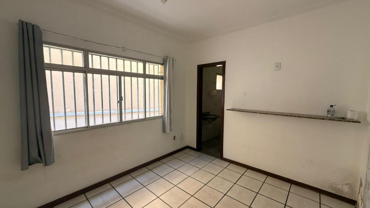Casa, Arvoredo, 4 Quartos, 2 Vagas, 1 Suíte