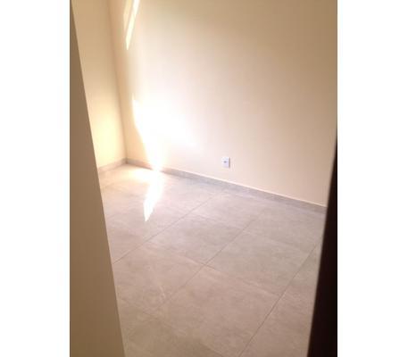 Casa, Vale das Orquídeas, 2 Quartos, 2 Vagas, 1 Suíte