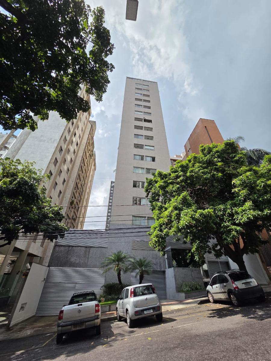 Apartamento, Funcionários, 2 Quartos, 2 Vagas, 1 Suíte
