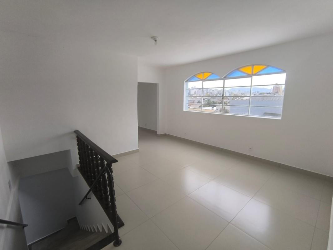 Casa Comercial, Santa Cruz, 2 Quartos, 0 Vaga, 1 Suíte