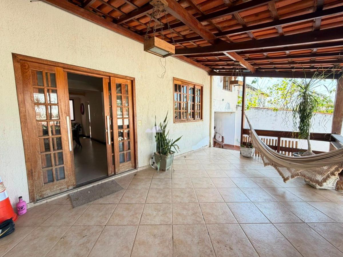 Casa, Santa Amélia, 5 Quartos, 6 Vagas, 1 Suíte