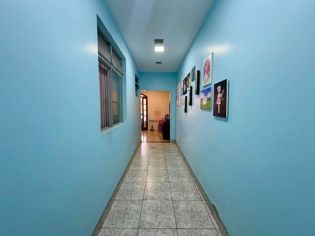 Casa, Tirol, 3 Quartos, 2 Vagas, 1 Suíte