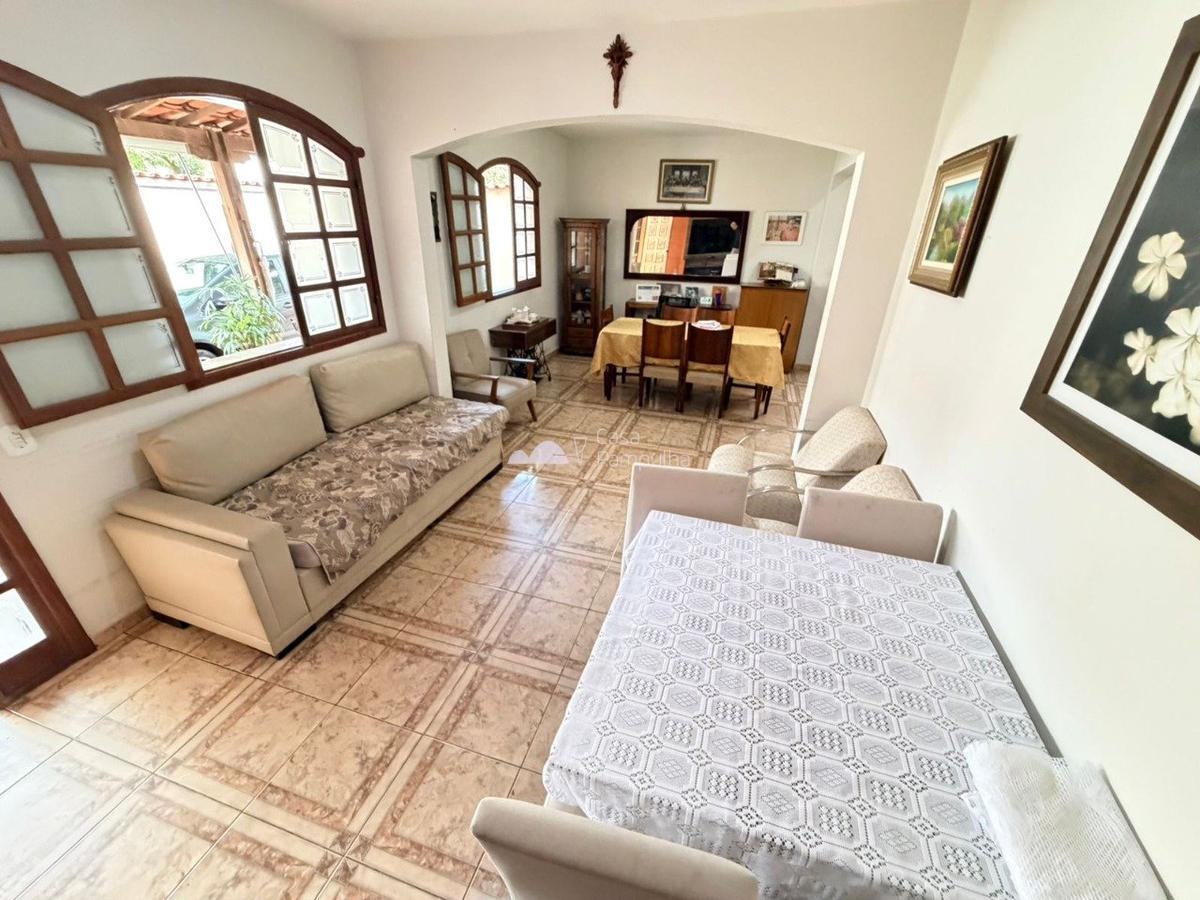 Casa, Floramar, 3 Quartos, 2 Vagas, 2 Suítes