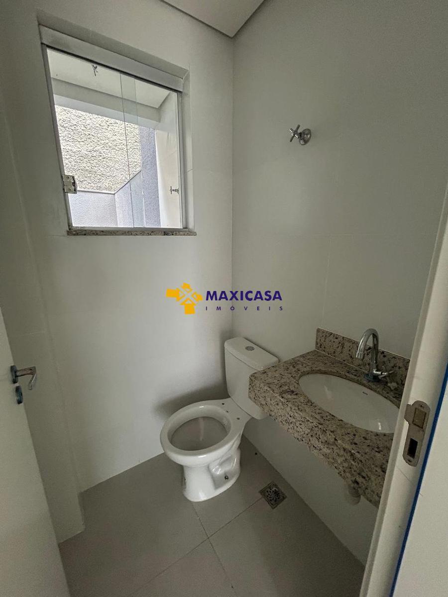 Casa, Planalto, 2 Quartos, 1 Vaga, 1 Suíte