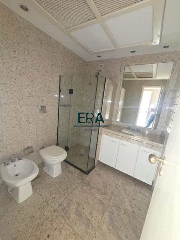 Apartamento, Funcionários, 5 Quartos, 4 Vagas, 4 Suítes