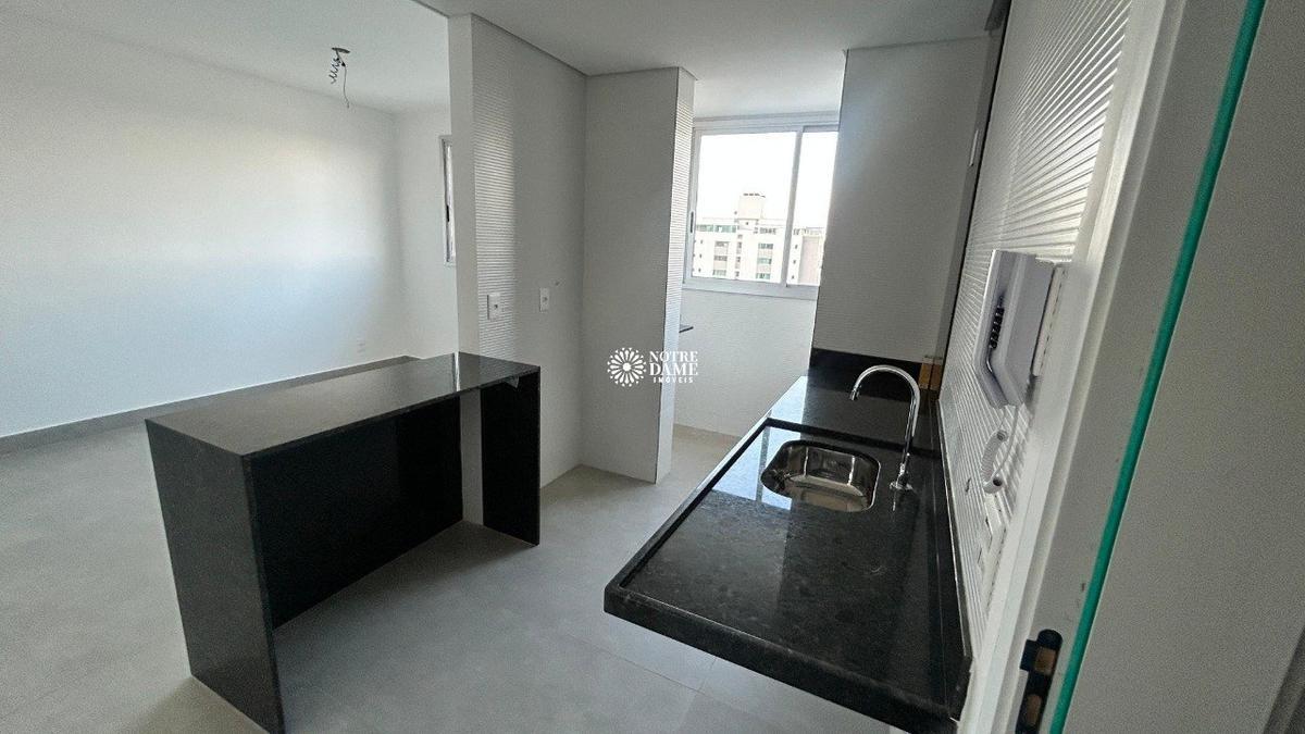 Apartamento, Sagrada Família, 3 Quartos, 2 Vagas, 1 Suíte