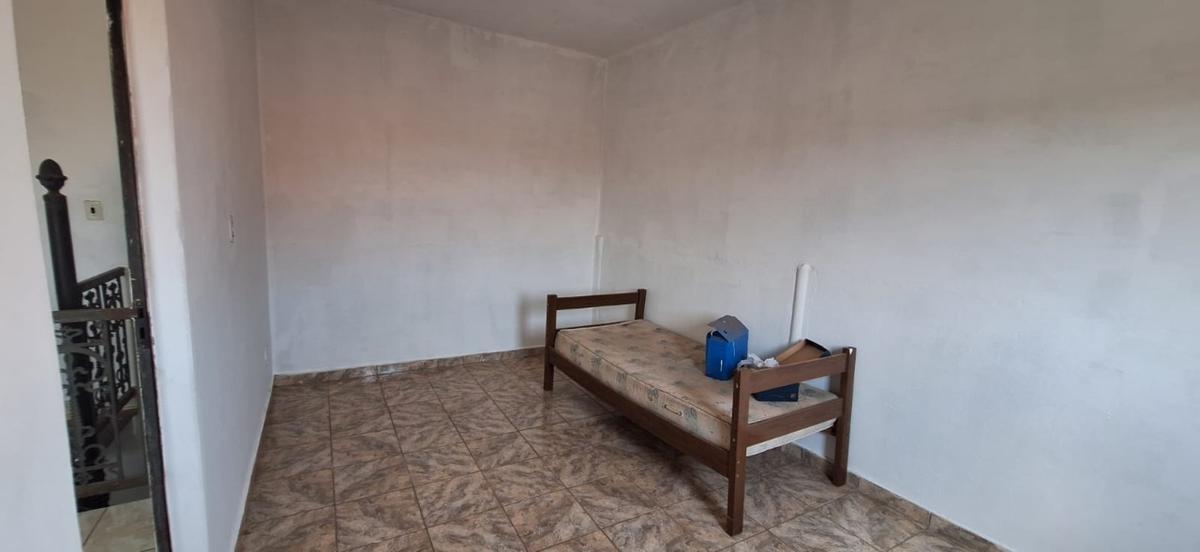 Casa, Centro, 5 Quartos, 0 Vaga, 1 Suíte