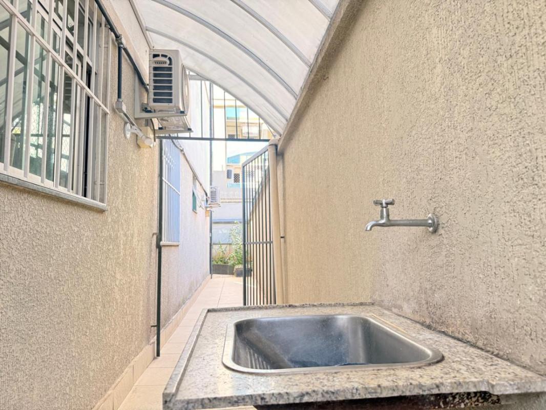 Apartamento, Funcionários, 4 Quartos, 2 Vagas, 1 Suíte