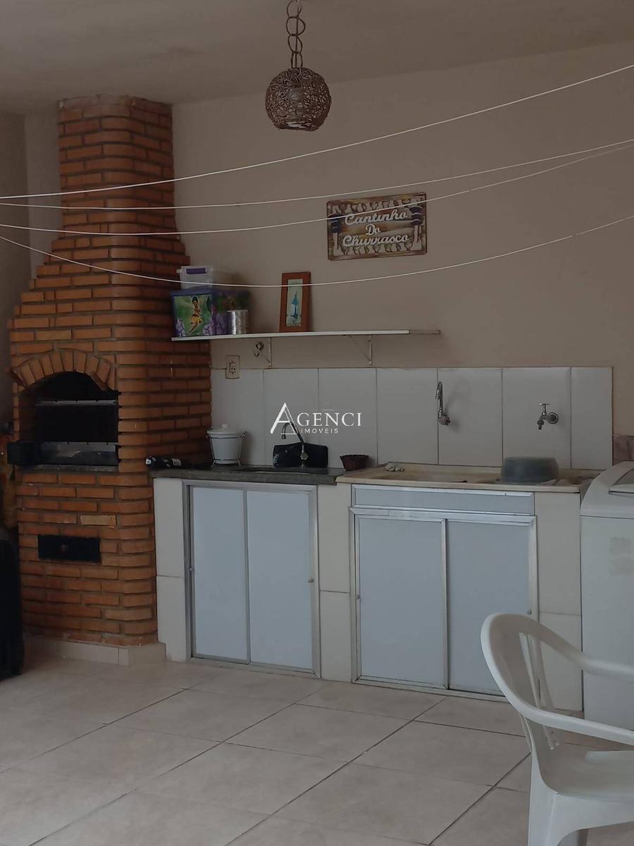 Casa, Santa Cruz Industrial, 3 Quartos, 0 Vaga, 1 Suíte