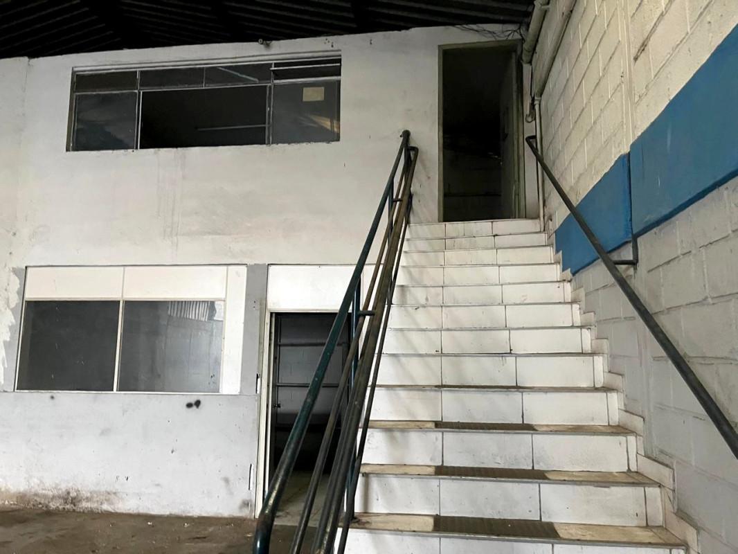 Galpão, Arvoredo, 0 Quarto, 5 Vagas