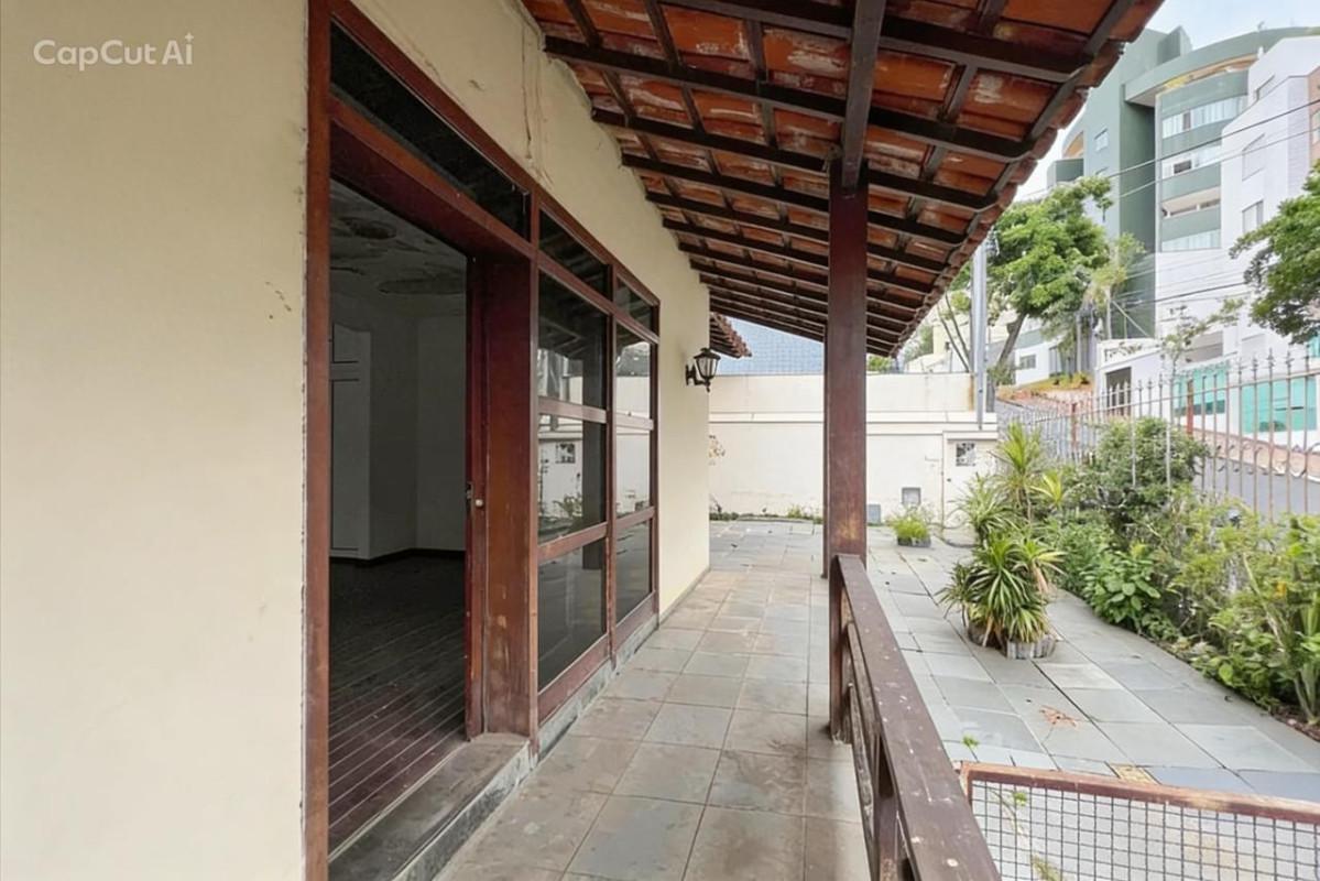 Casa, Ouro Preto, 5 Quartos, 8 Vagas, 1 Suíte
