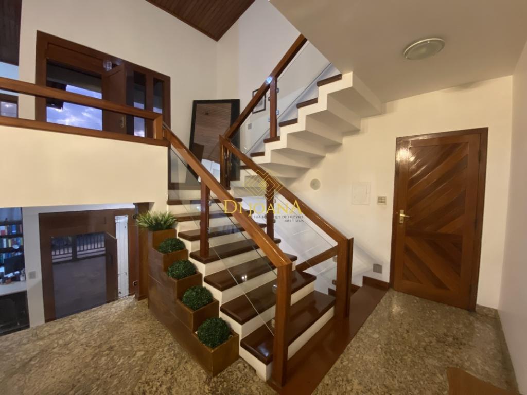 Casa, Ingá Alto, 3 Quartos, 4 Vagas, 3 Suítes