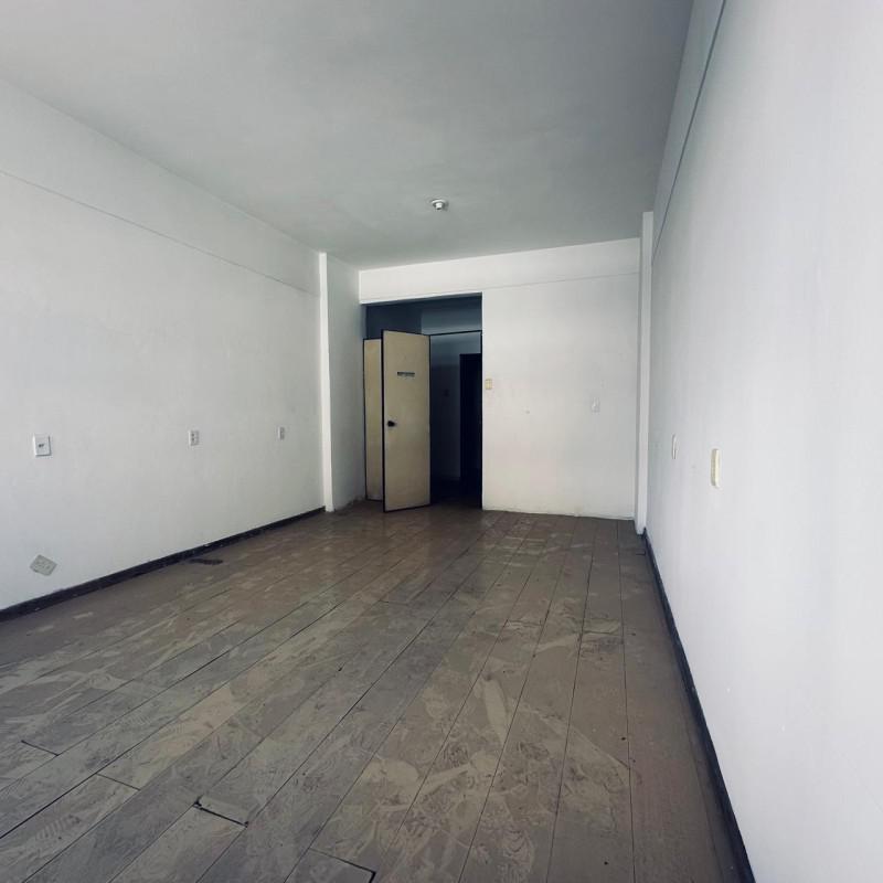 Sala, Centro, 0 Quarto, 0 Vaga