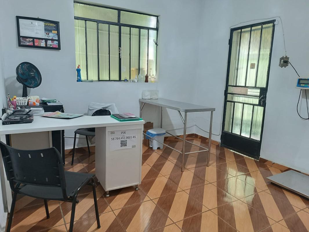 Casa, Cinquentenário, 2 Quartos, 0 Vaga