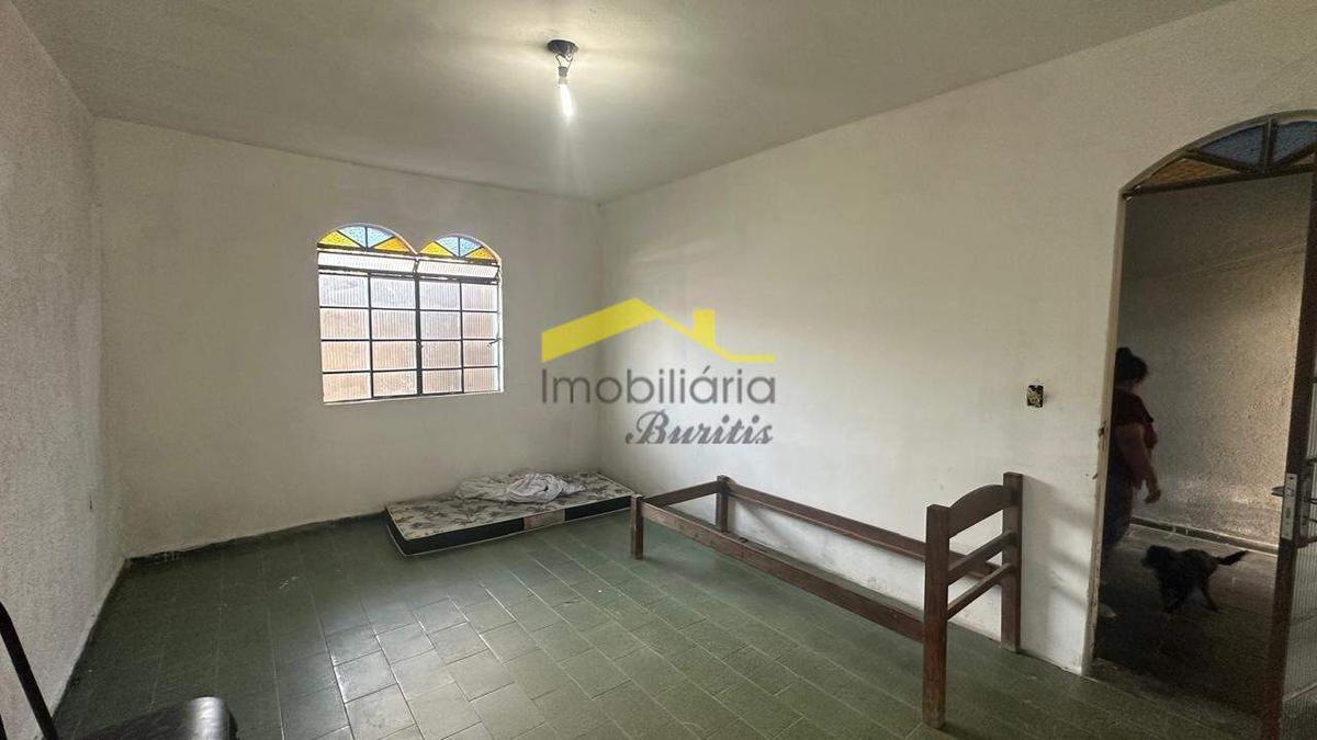 Casa, Palmeiras, 2 Quartos, 6 Vagas, 1 Suíte