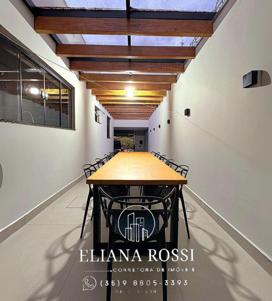 Casa, Centro, 3 Quartos, 2 Vagas, 1 Suíte