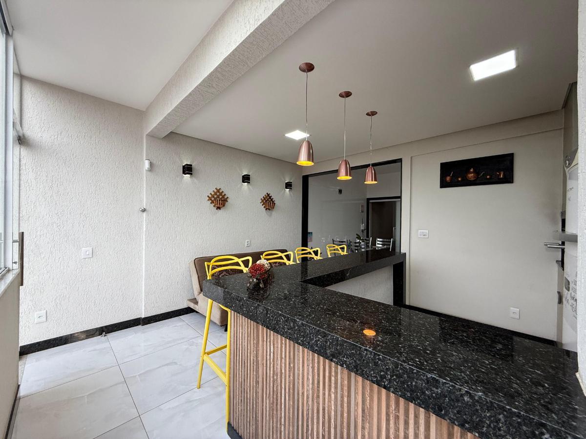 Casa, Santa Amélia, 3 Quartos, 4 Vagas, 1 Suíte