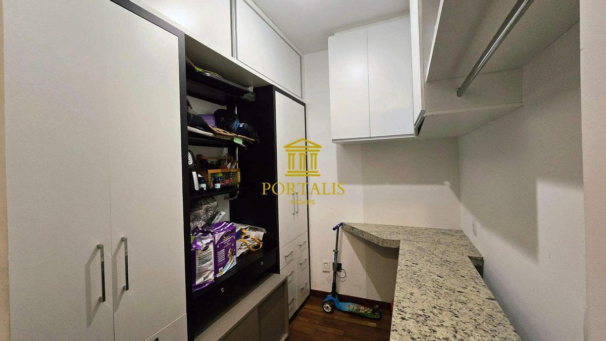 Apartamento, Santo Agostinho, 4 Quartos, 3 Vagas, 1 Suíte
