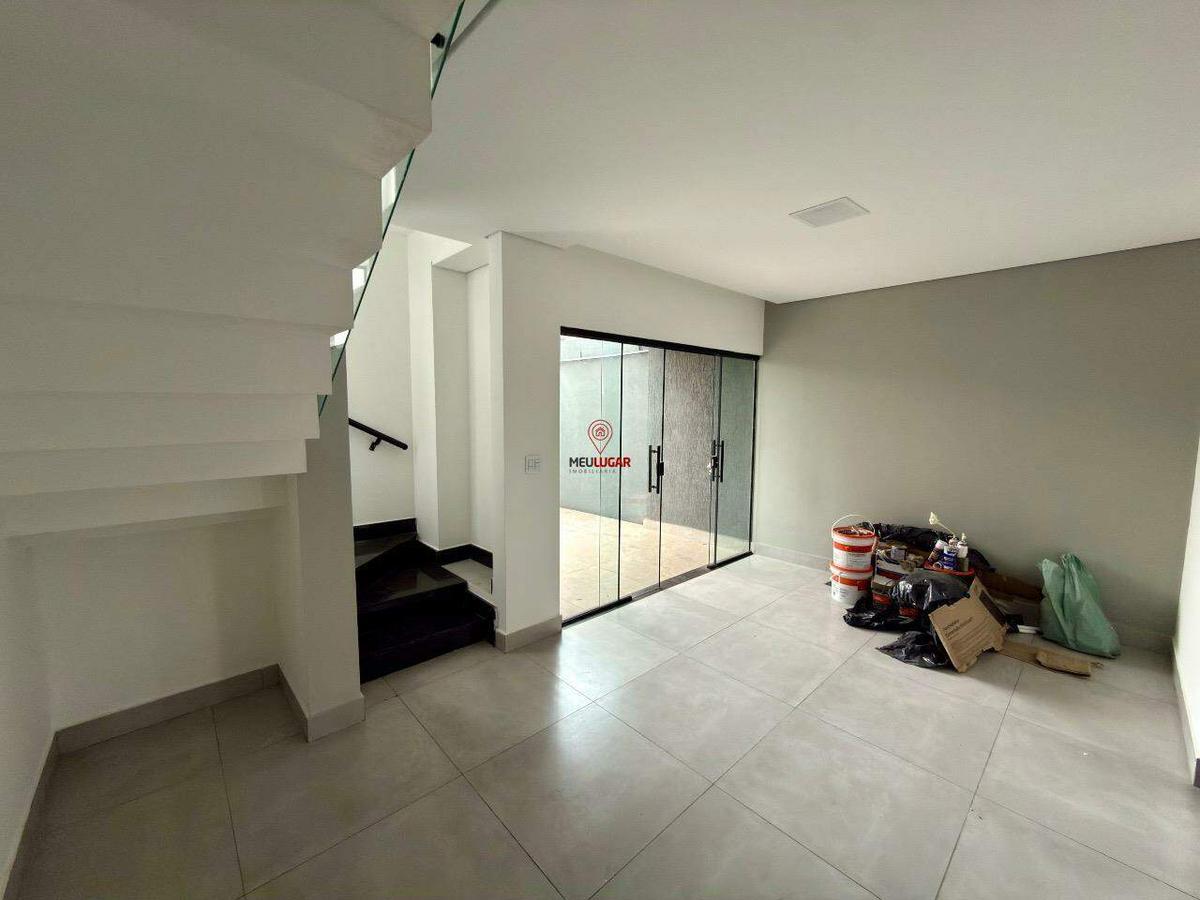Casa, São Pedro, 2 Quartos, 2 Vagas, 1 Suíte