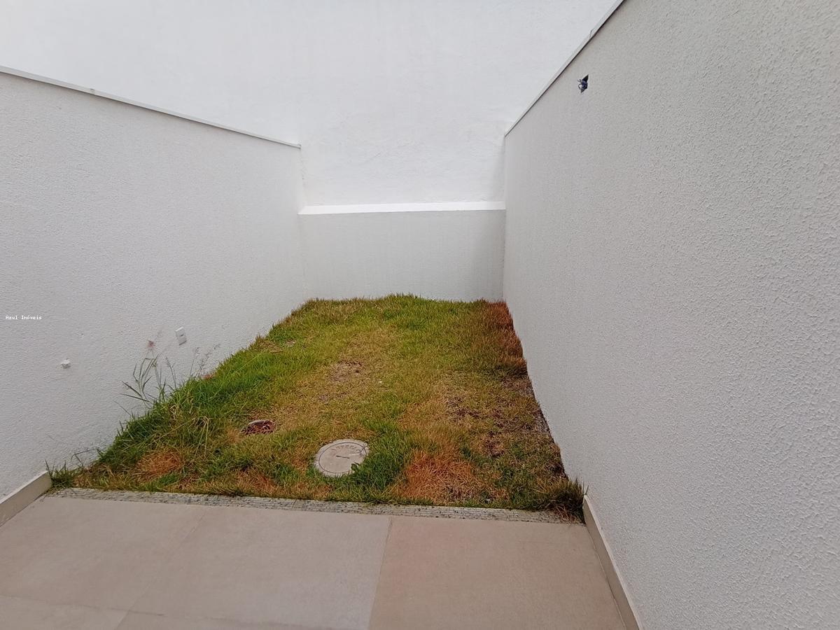 Casa, Santa Branca, 2 Quartos, 2 Vagas, 2 Suítes