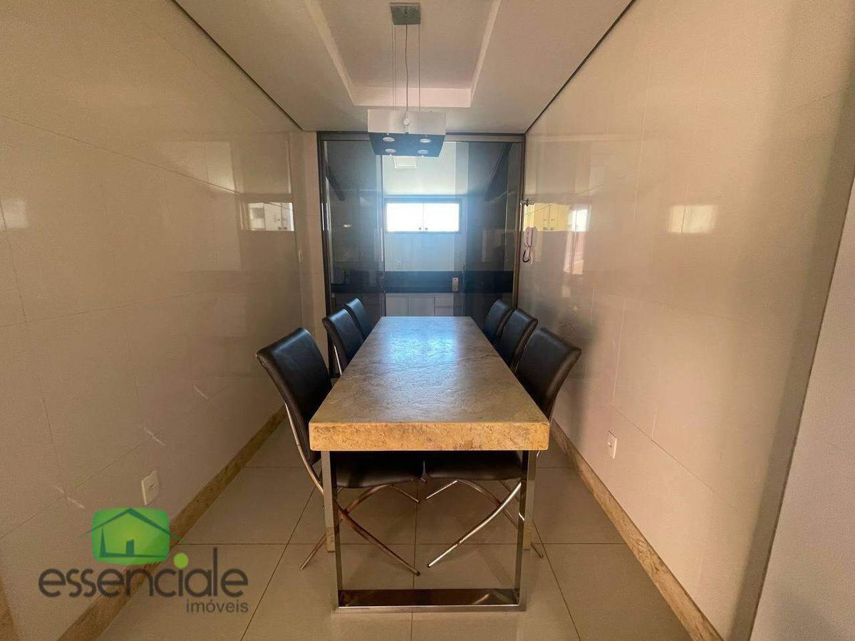 Casa, Europa, 3 Quartos, 6 Vagas, 1 Suíte