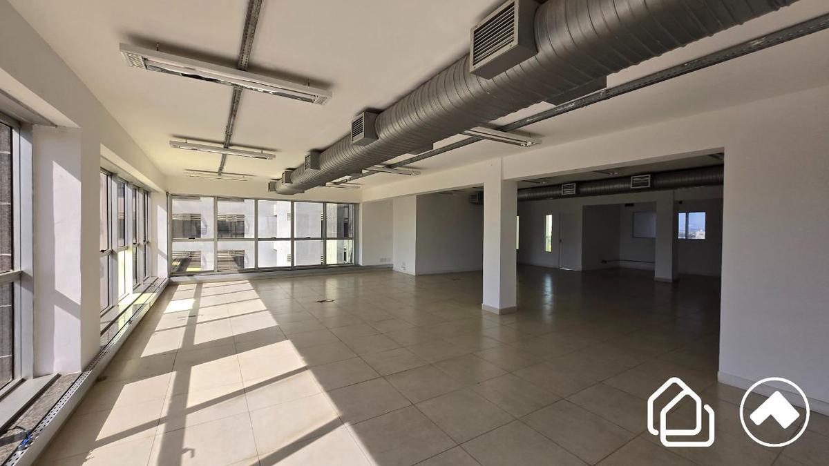 Sala, Estoril, 4 Vagas